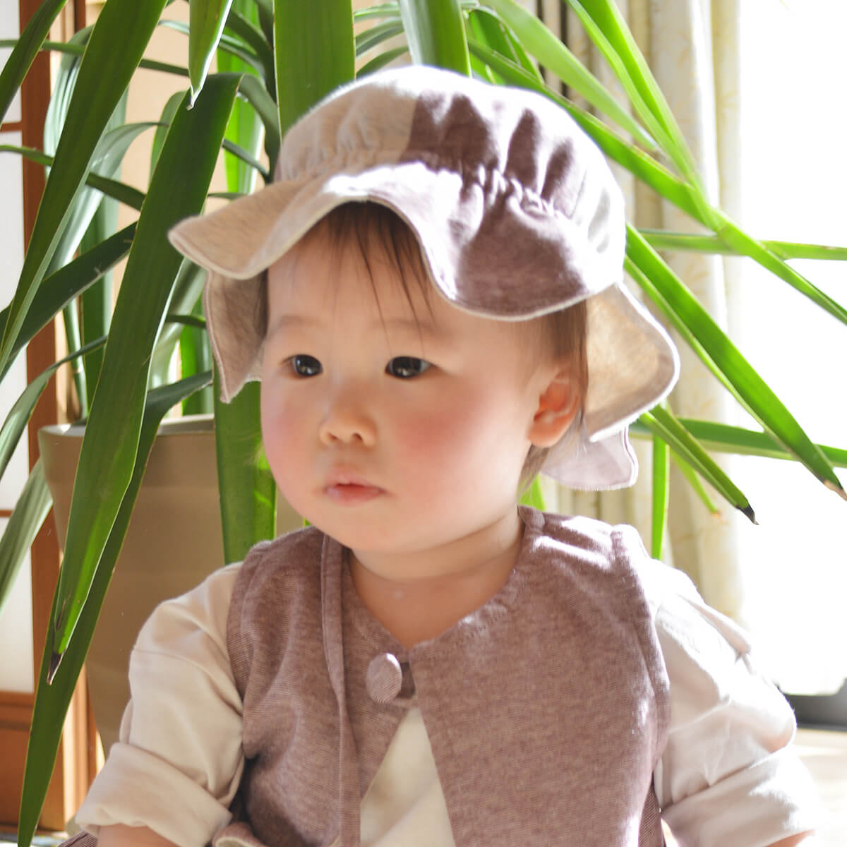 柿渋染め/柔らかニット オーガニック綿 消臭・抗菌 ベビー花びら帽子